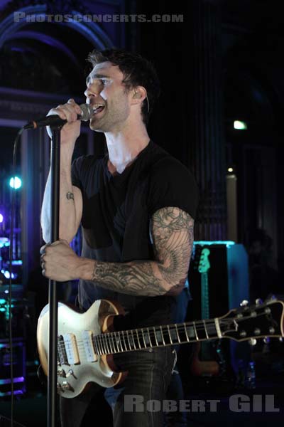 MAROON 5 - 2010-09-14 - PARIS - Hotel Westin - 